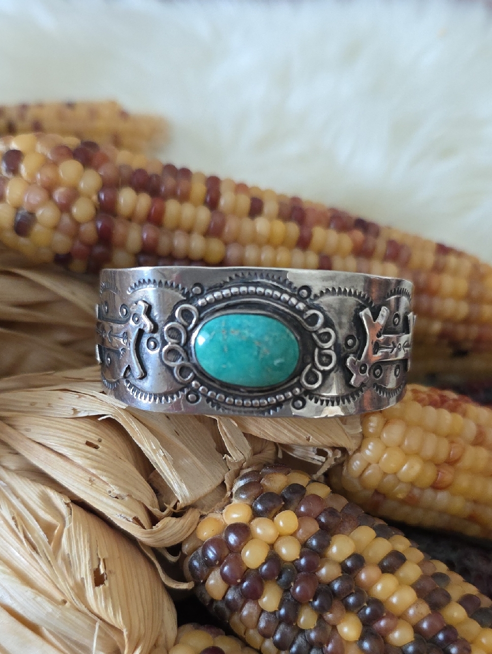 Fantastic Vintage Fred Harvey Era Sterling & Turquoise Dog & Thunderbird Cuff 🩶